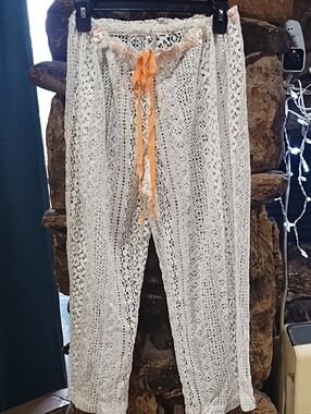 No Label Off White Embroidered Cropped Beach Pants with Peach Tie
